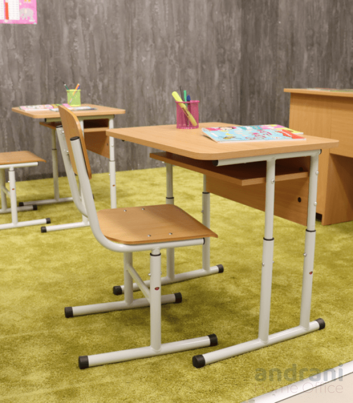Ученически стол с регулируема височина