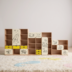 Комплект мебели с тематика „Космическо приключение” 2