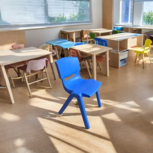 Детски стол цветна пластмаса